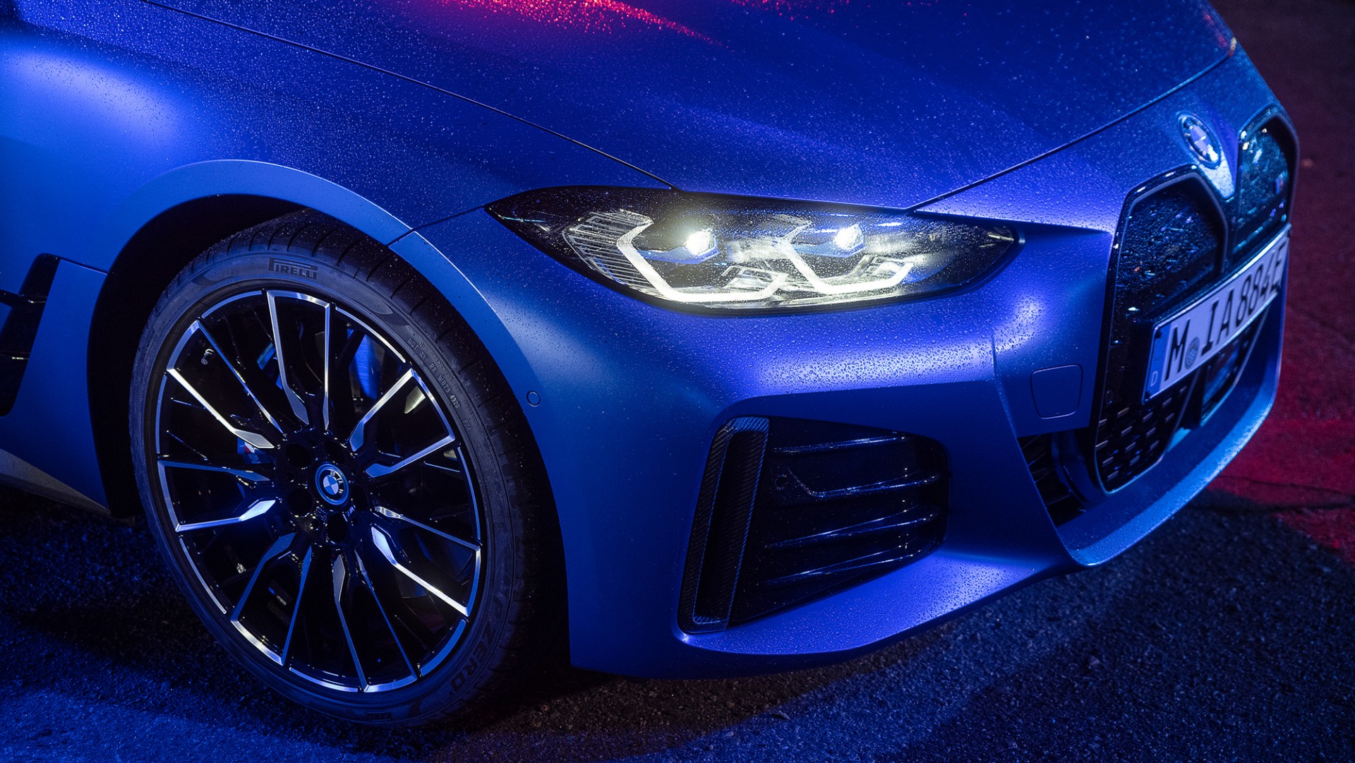 BMW i4 M50: THE FIRST BMW M ELECTRIC VEHICLE EQUIPPED WITH PIRELLI P ZERO  ELECT