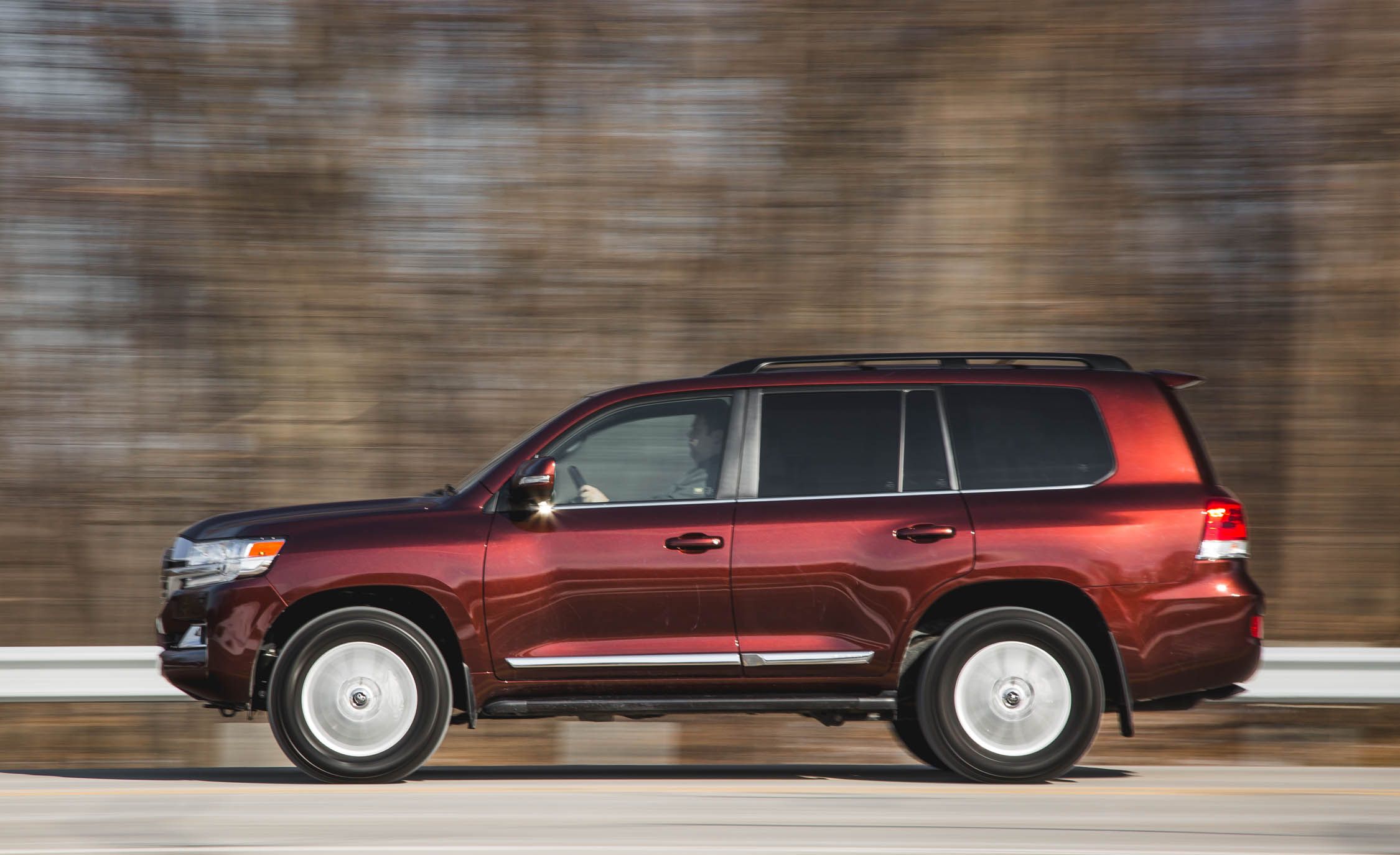 Revisiting Old-School: 2016 Toyota Land Cruiser Tested