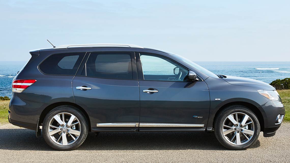 Nissan Pathfinder Hybrid 2014 review | CarsGuide
