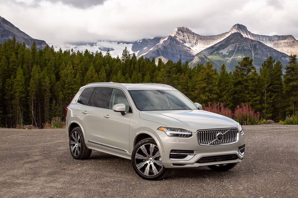 2020 Volvo XC90 Review: An Aging Icon Learns New Tricks | Cars.com