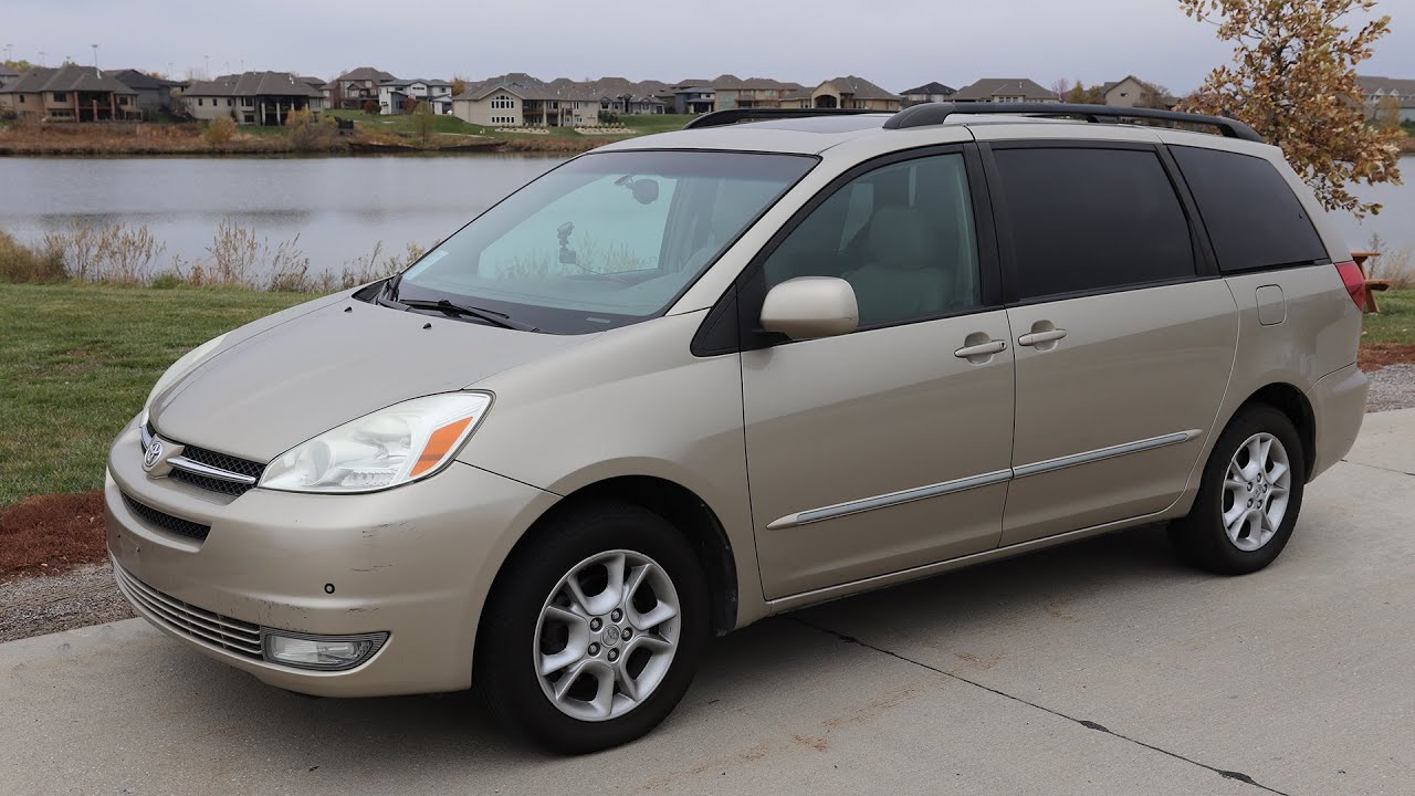 2004 Toyota Sienna AWD Review | Still Like-New After 15 Years and 164k  Miles? - YouTube