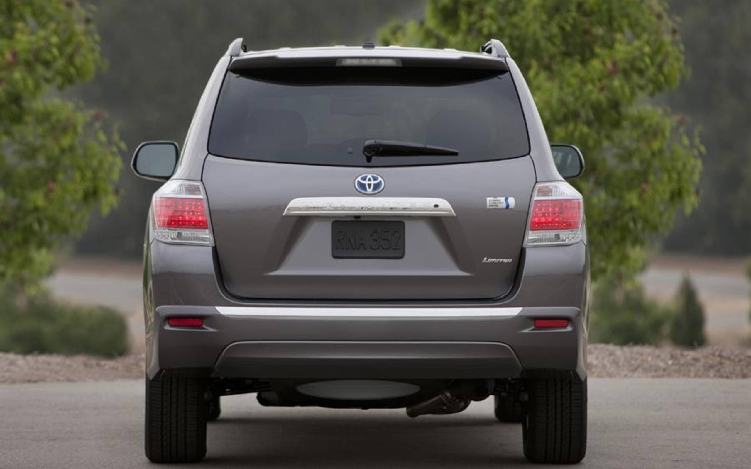 2013 Toyota Highlander Hybrid Limited review notes