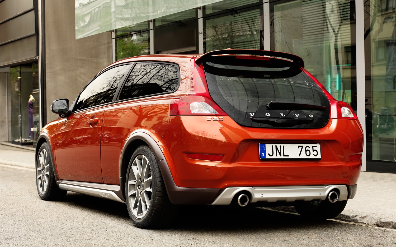 Official: Volvo Discontinuing C30 Hatchback After This Year