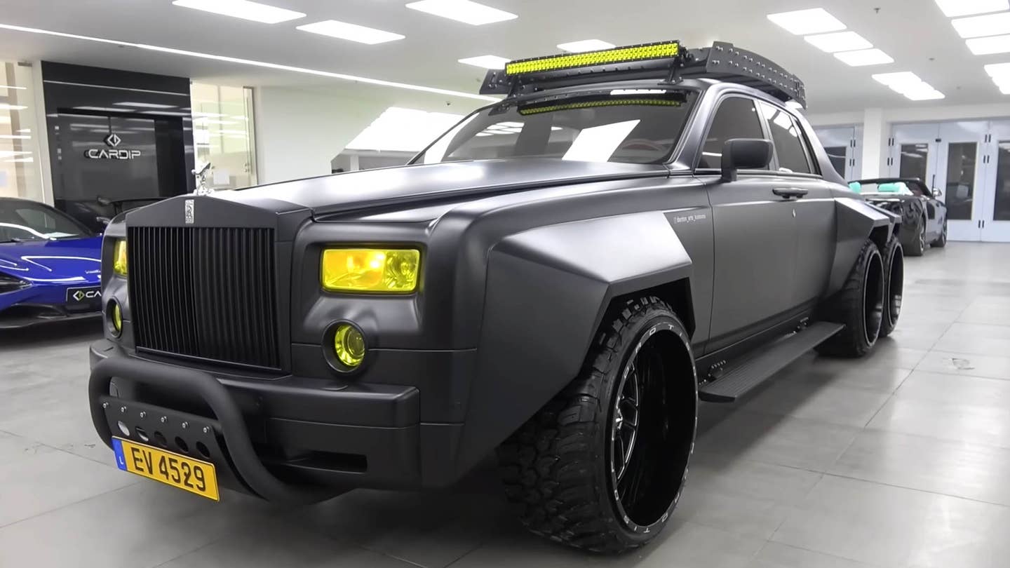 This Rolls-Royce Phantom 6x6 Will Bring Luxury to a Post-Apocalyptic World