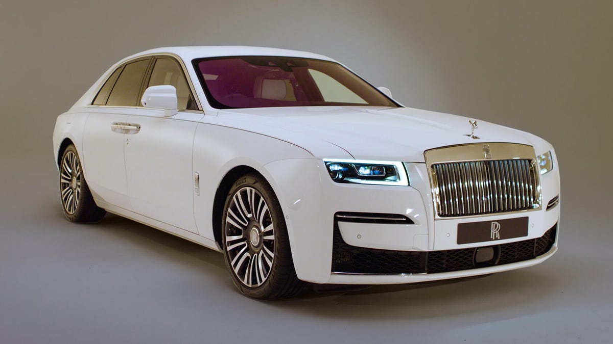2021 Rolls-Royce Ghost is a V12 powerhouse that'll spoil you with luxury -  CNET