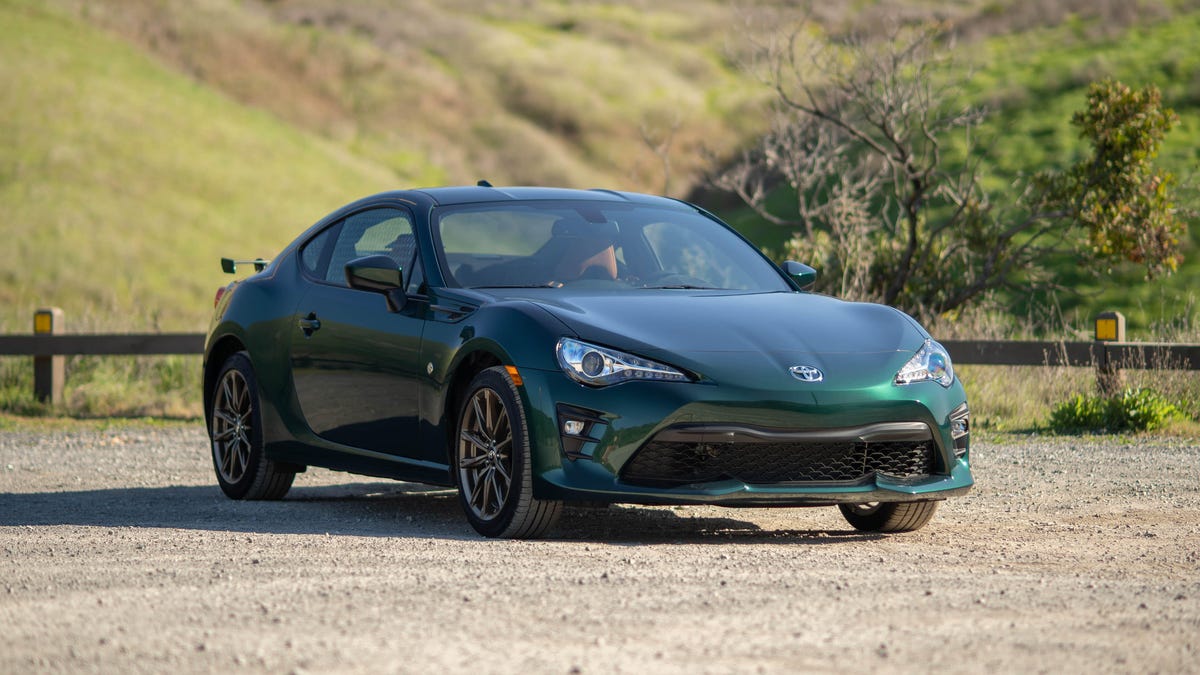 2020 Toyota 86 Hakone Edition review: A slice of green heaven - CNET