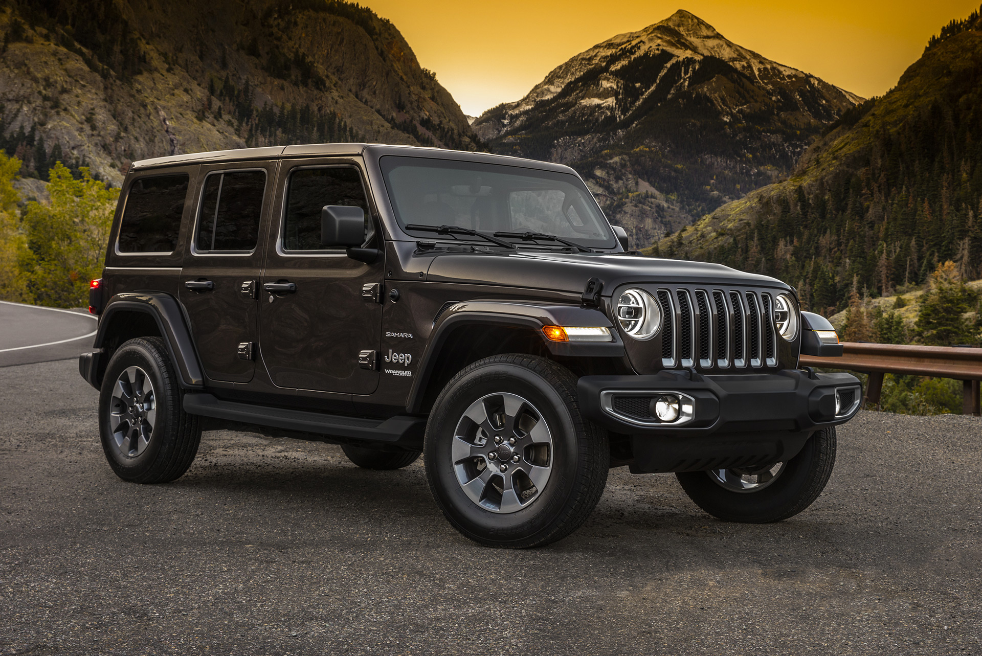 New 2018 Jeep Wrangler boosts fuel economy, from bad to less bad