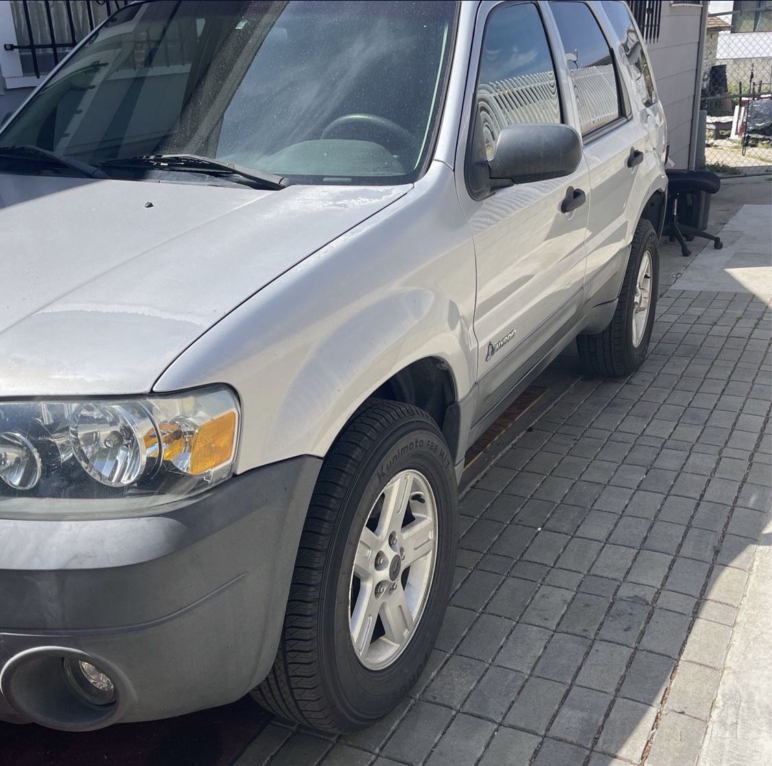 2006 Ford Escape Hybrid for Sale in Los Angeles, CA - OfferUp