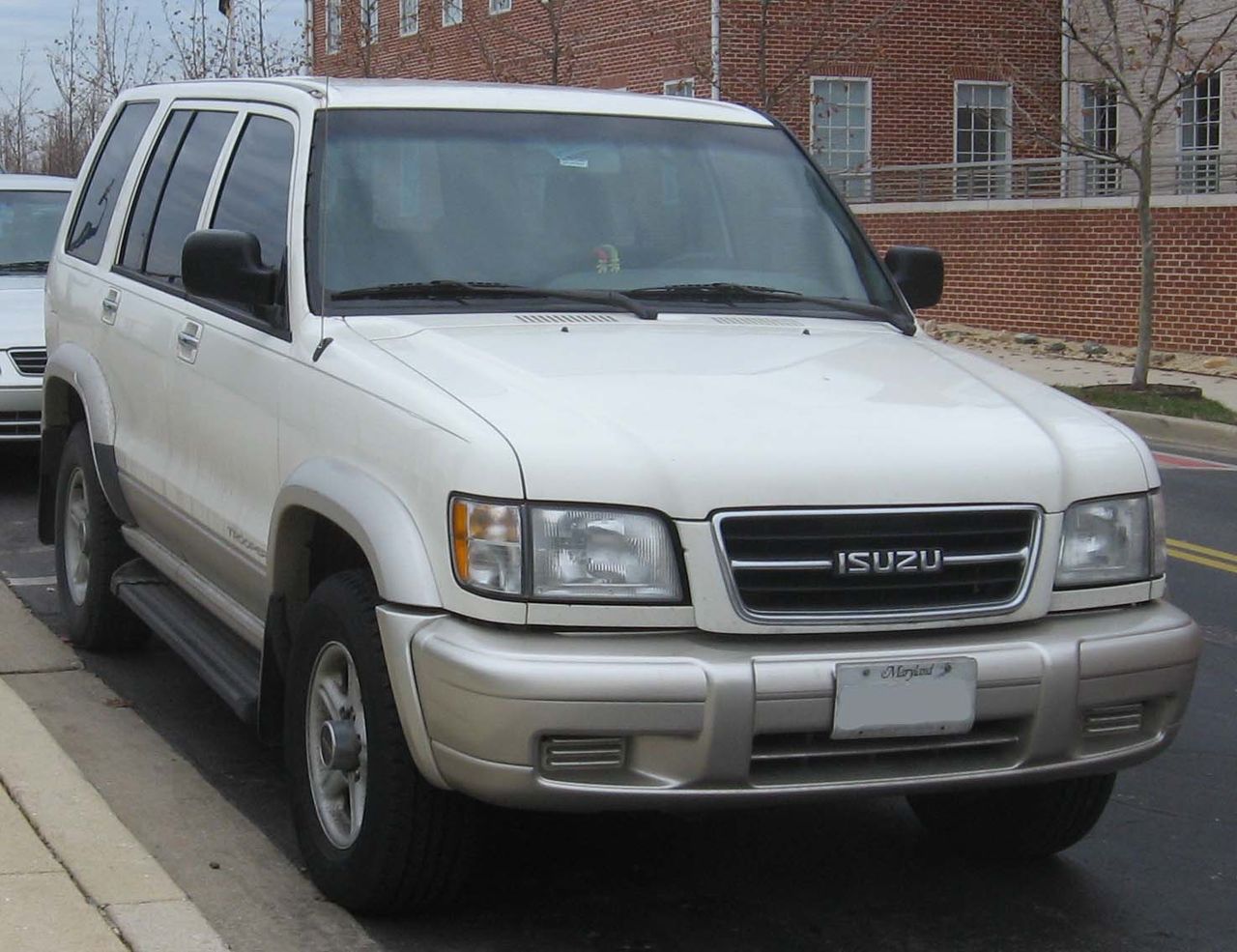 File:98-99 Isuzu Trooper.jpg - Wikimedia Commons