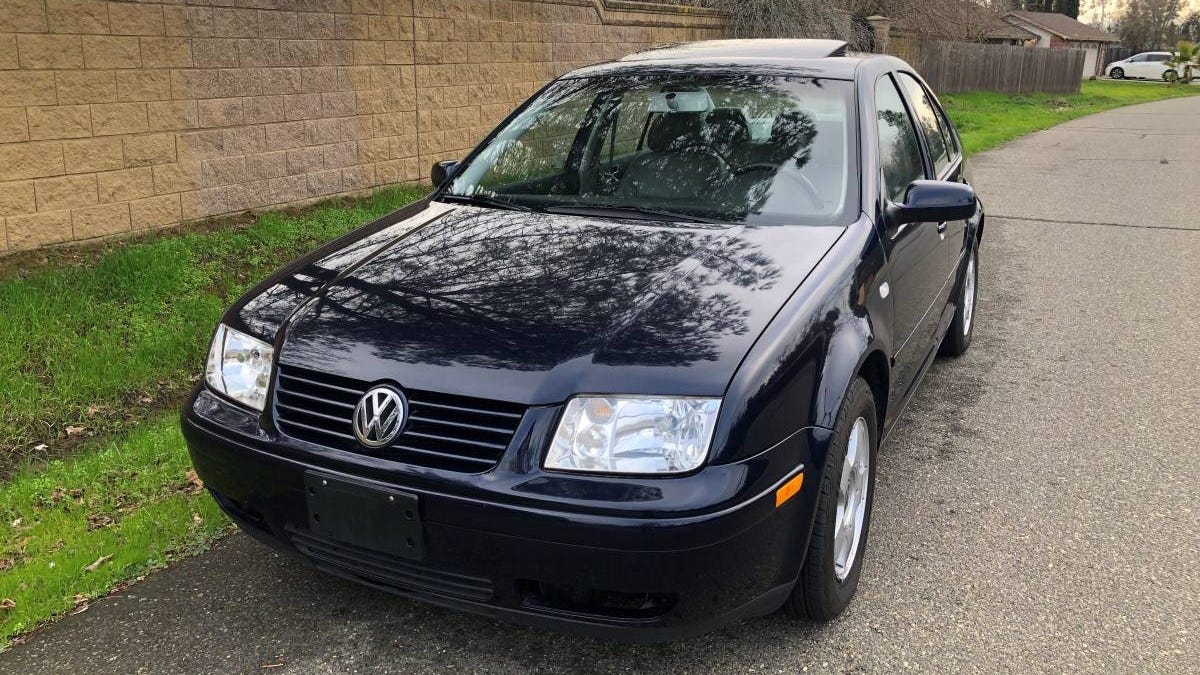 At $6,700, Is This Rebuilt-Title 2000 VW Jetta 1.8T a Deal?