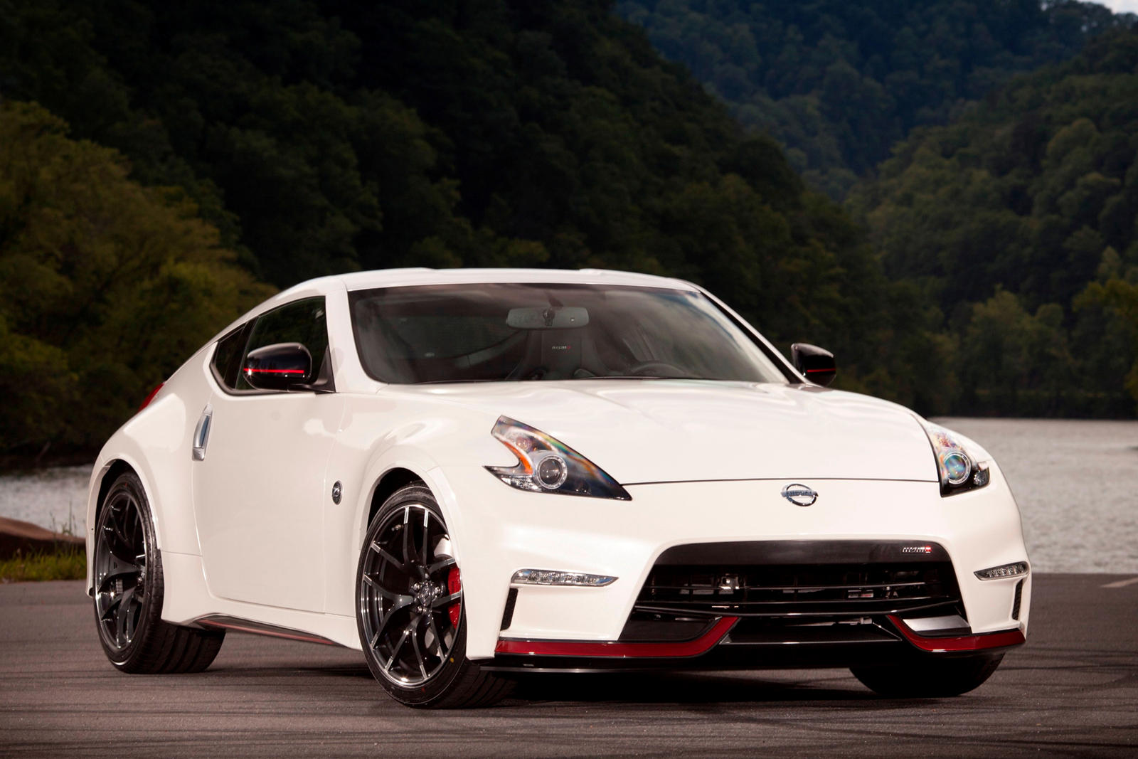 2020 Nissan 370Z NISMO Review, Pricing | 370Z NISMO Coupe Models | CarBuzz