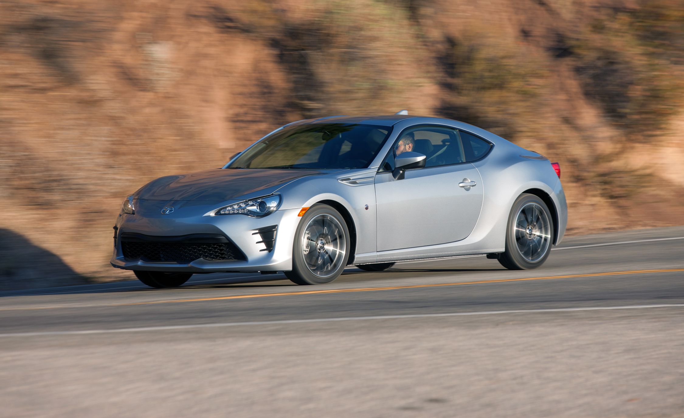 2017 Toyota 86 Review, Pricing, and Specs