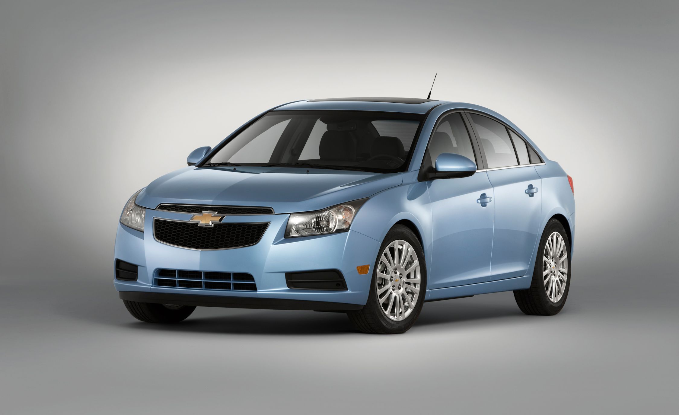 2011 Chevrolet Cruze Eco Drive: Chevy Cruze Review &#150; Car and Driver