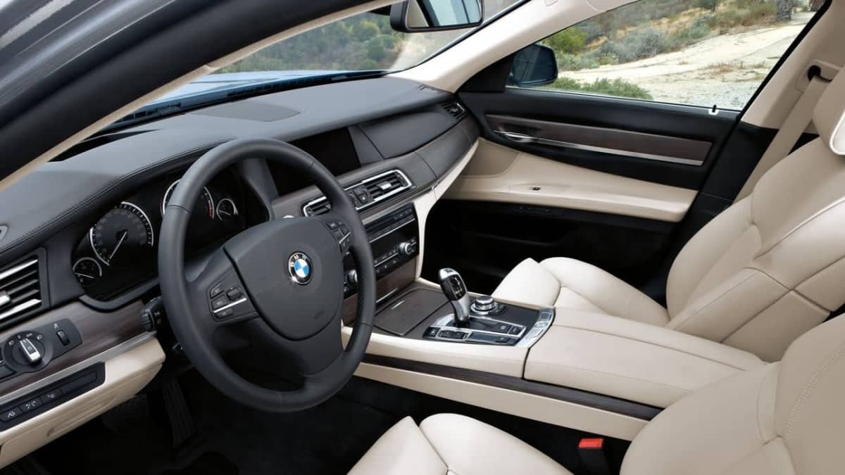 BMW ActiveHybrid 7 Review & Road Test - Drive