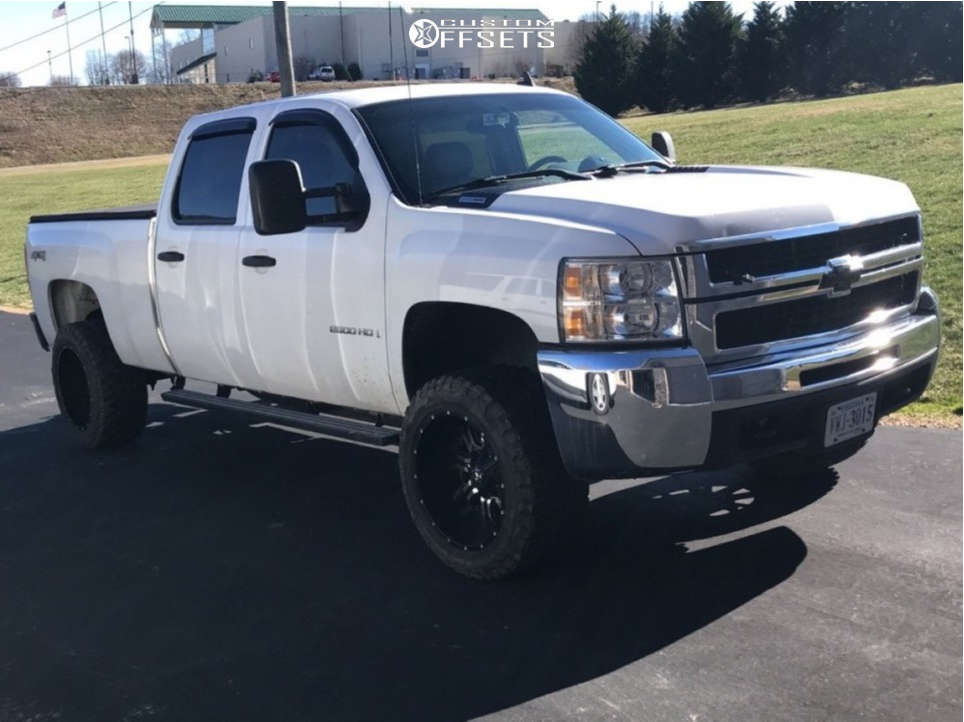 2009 Chevrolet Silverado 2500 HD with 20x12 -44 TIS 535MB and 33/12.5R20  General Grabber X3 and Leveling Kit | Custom Offsets