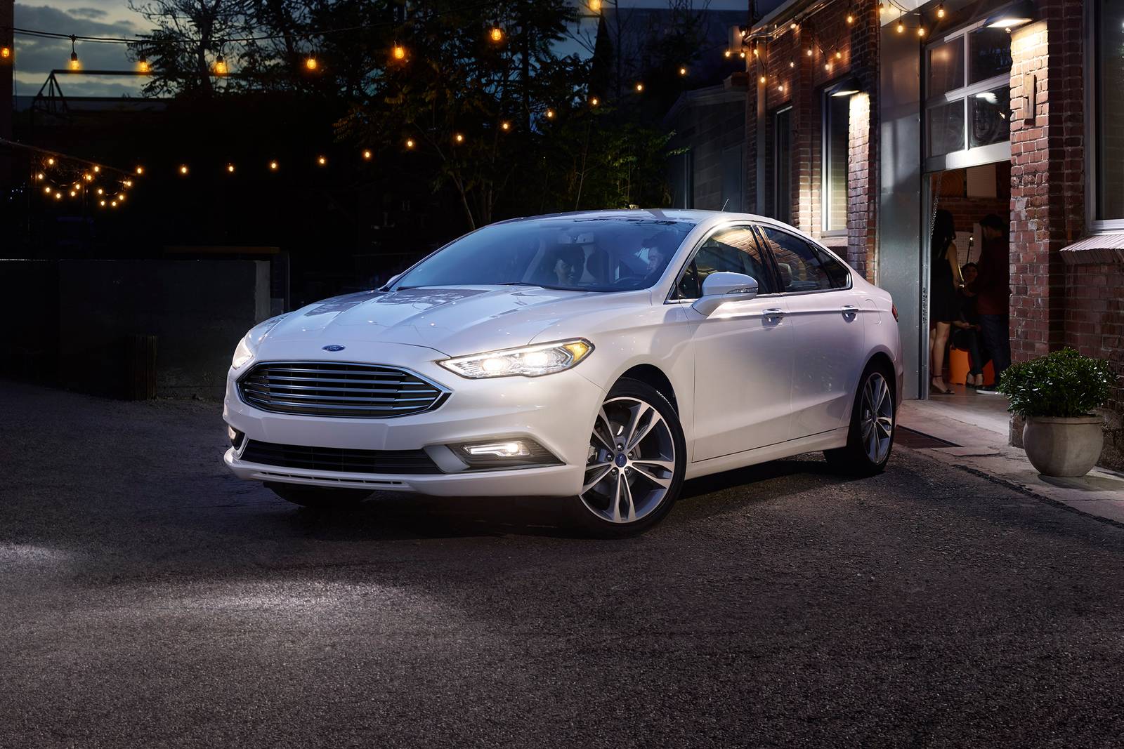 2018 Ford Fusion Review & Ratings | Edmunds