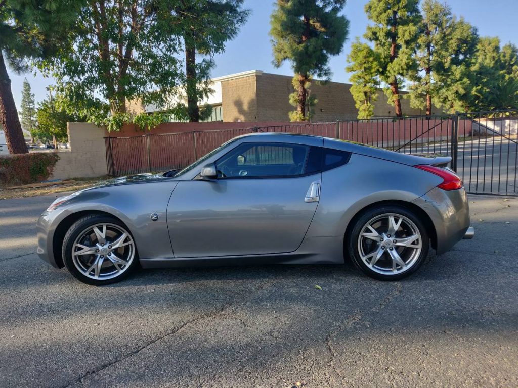 Just What Dr Z Ordered: 2011 Nissan 370Z - DailyTurismo