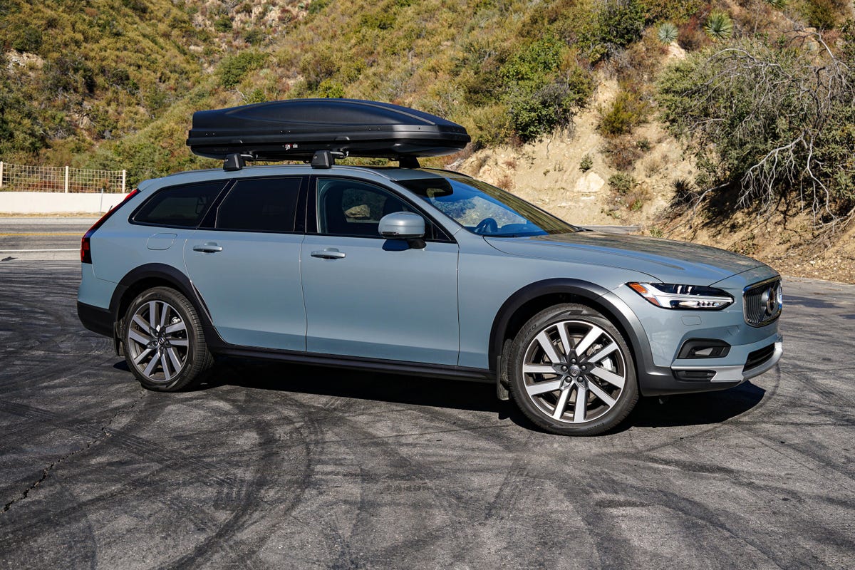 2021 Volvo V90 Cross Country review: Who needs an SUV? - CNET