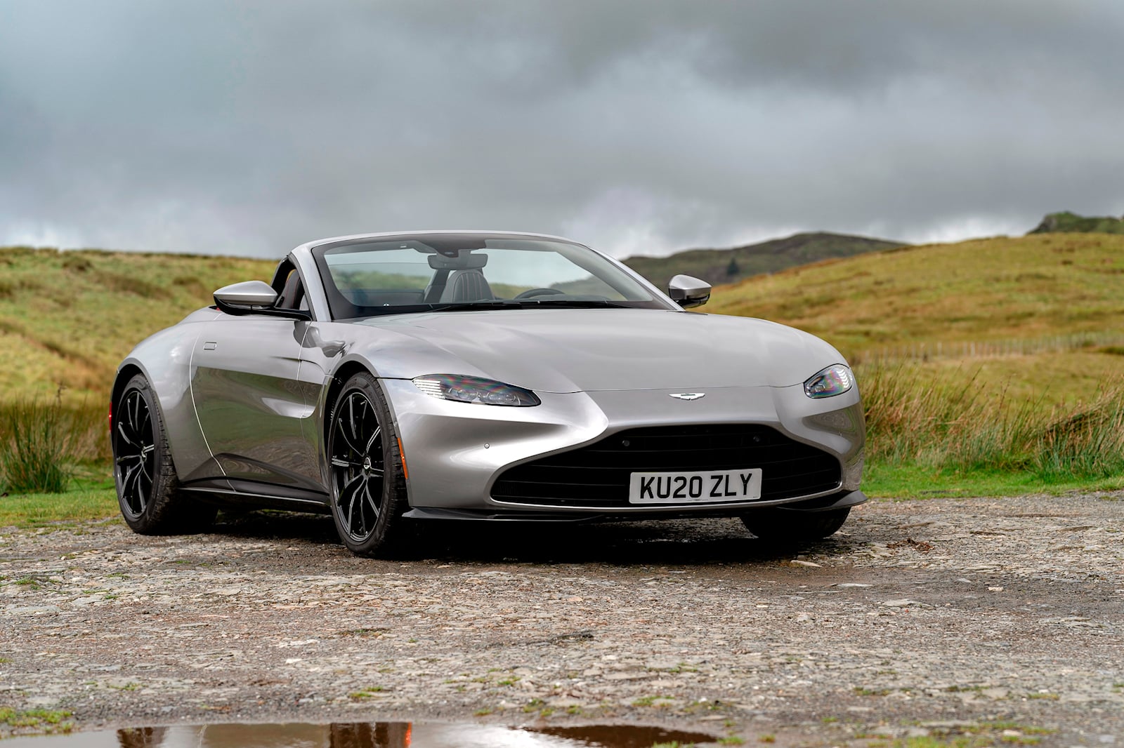2023 Aston Martin Vantage Roadster: Review, Trims, Specs, Price, New  Interior Features, Exterior Design, and Specifications | CarBuzz
