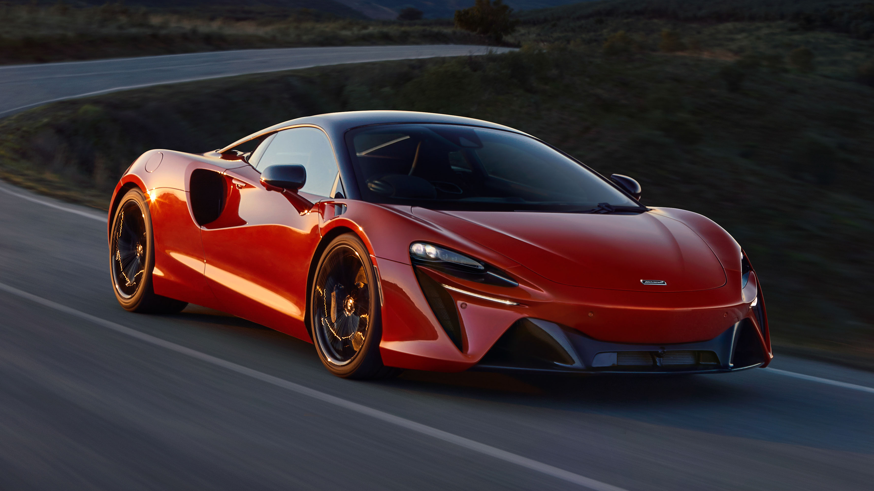 This is the new 671bhp McLaren Artura, and it's a hybrid | Top Gear