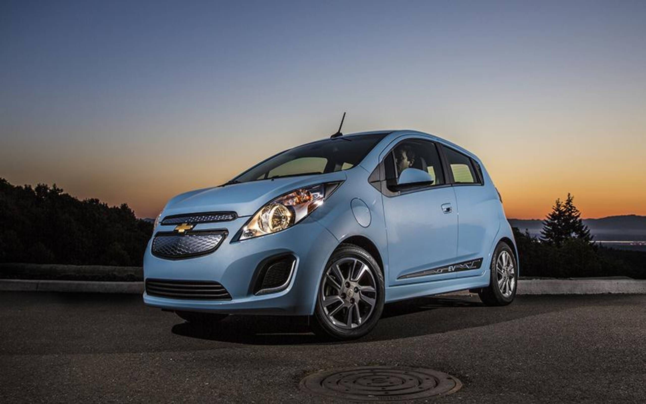 Chevrolet Spark EV tops EPA's fuel-economy rankings for 2014