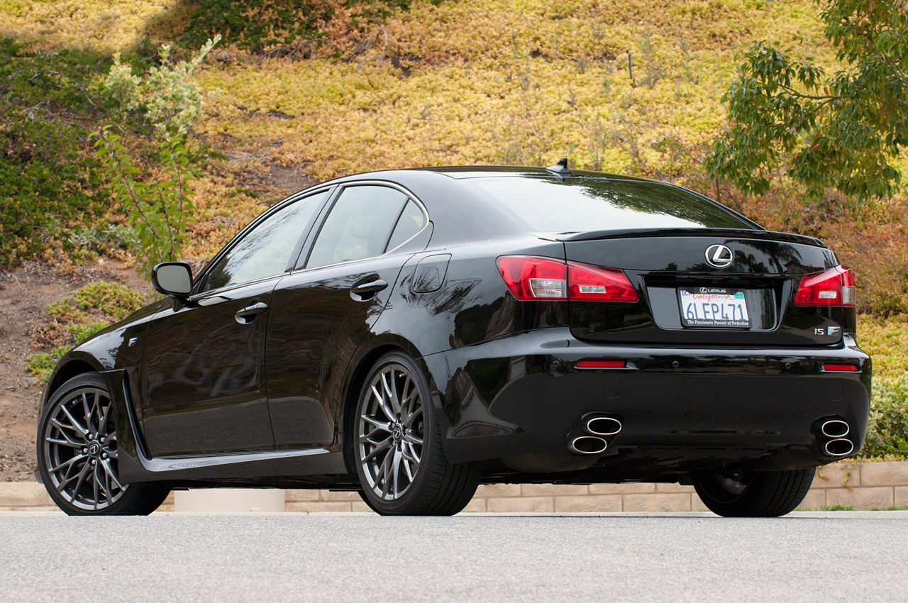 2011 Lexus IS F - Information and photos - MOMENTcar