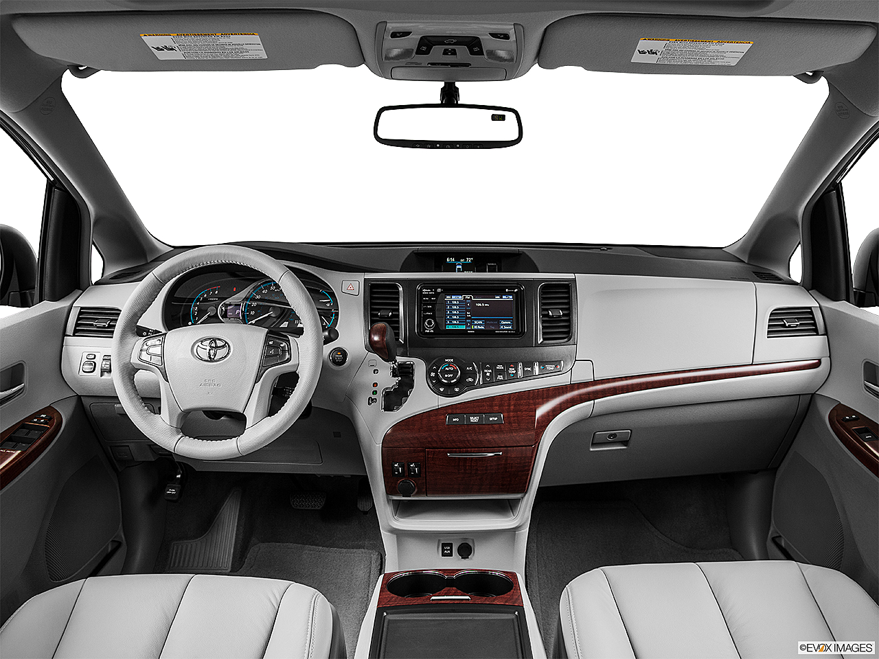 2014 Toyota Sienna AWD XLE 7-Passenger 4dr Mini-Van - Research - GrooveCar