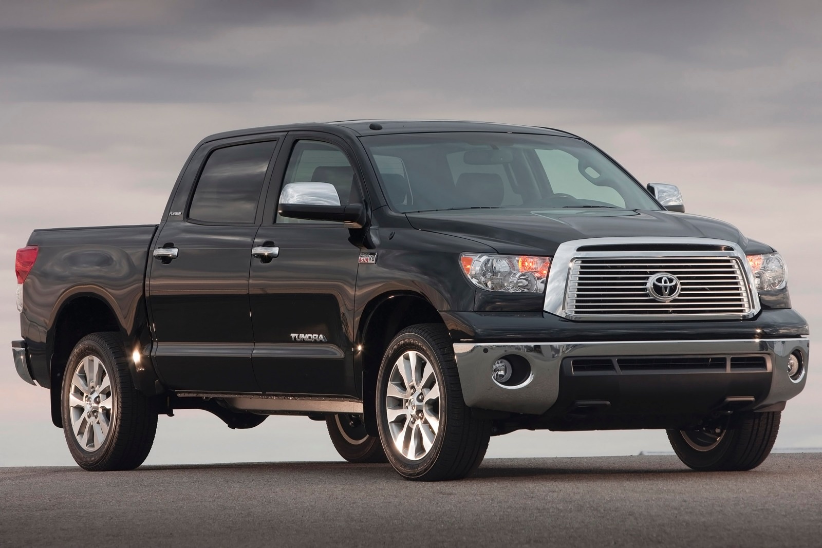 Used 2013 Toyota Tundra CrewMax Cab Review | Edmunds