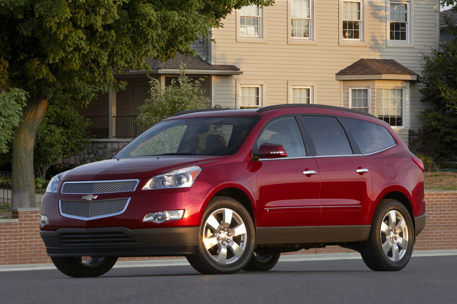 2010 Chevrolet Traverse (Chevy) Review, Ratings, Specs, Prices, and Photos  - The Car Connection