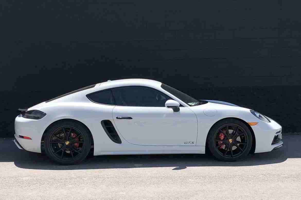 2019 Porsche 718 Cayman: Features and Configurations Review