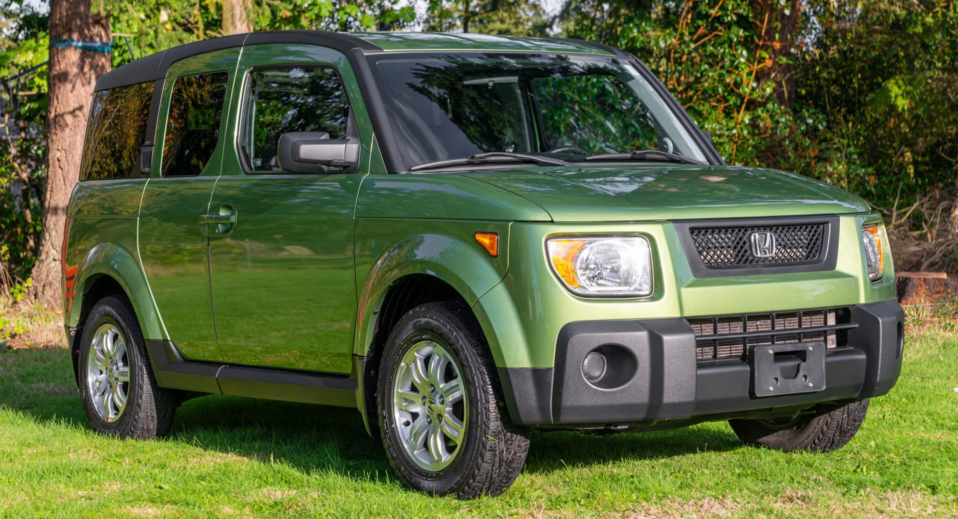 Say Again? A 2006 Honda Element Was Sold For $30,000 On Bring A Trailer |  Carscoops