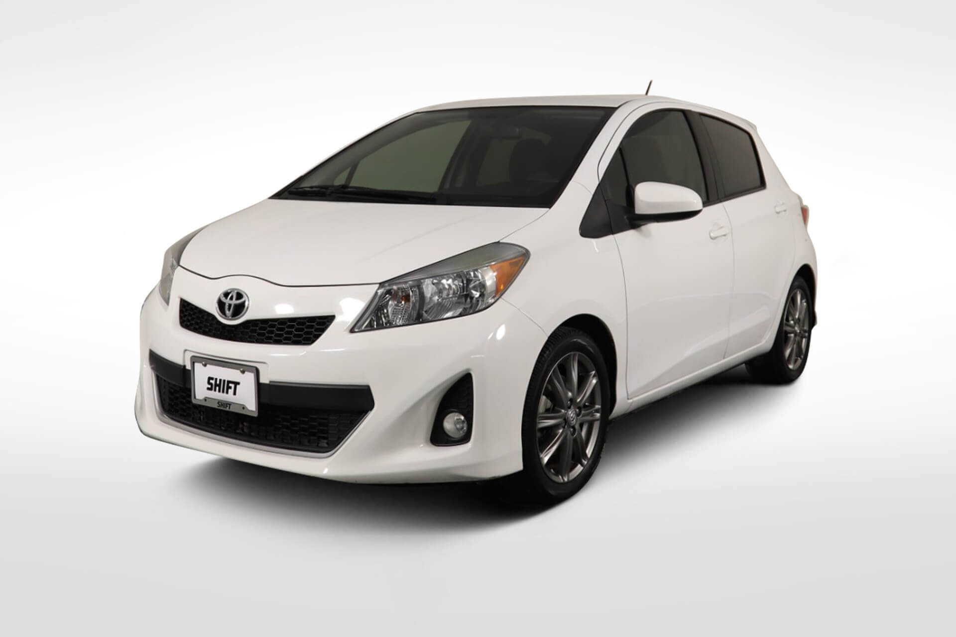 Toyota Yaris: a Big Review for a Small Car | Shift