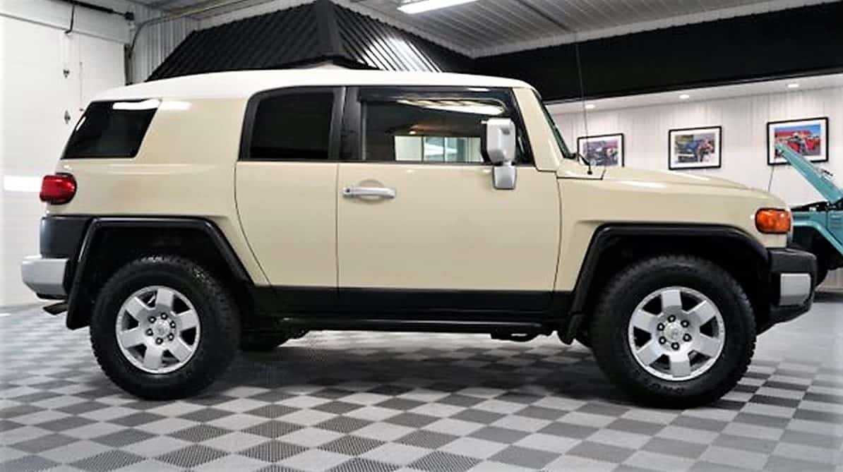 Pick of the Day: 2008 Toyota FJ Cruiser becomes a modern collector car