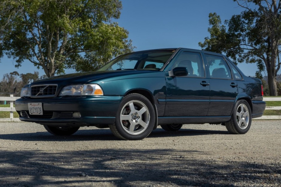 No Reserve: 1998 Volvo S70 T5 5-Speed for sale on BaT Auctions - sold for  $5,000 on November 3, 2022 (Lot #89,484) | Bring a Trailer