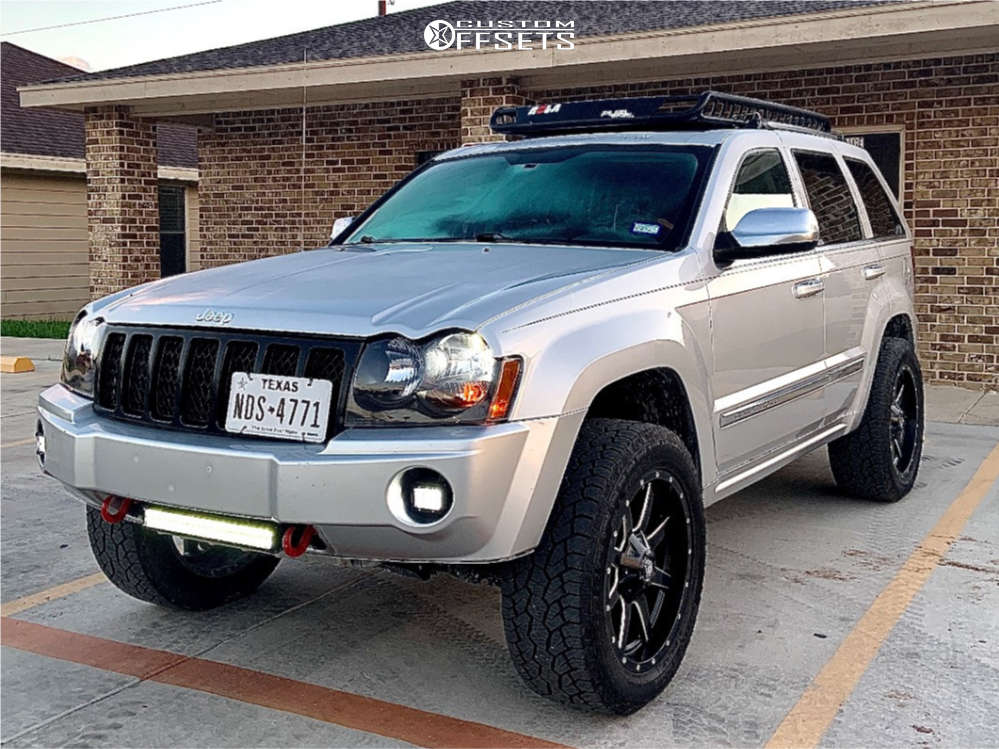 2006 Jeep Grand Cherokee with 20x10 -12 Fuel Maverick and 275/10.5R20  Pathfinder All Terrain and Leveling Kit | Custom Offsets