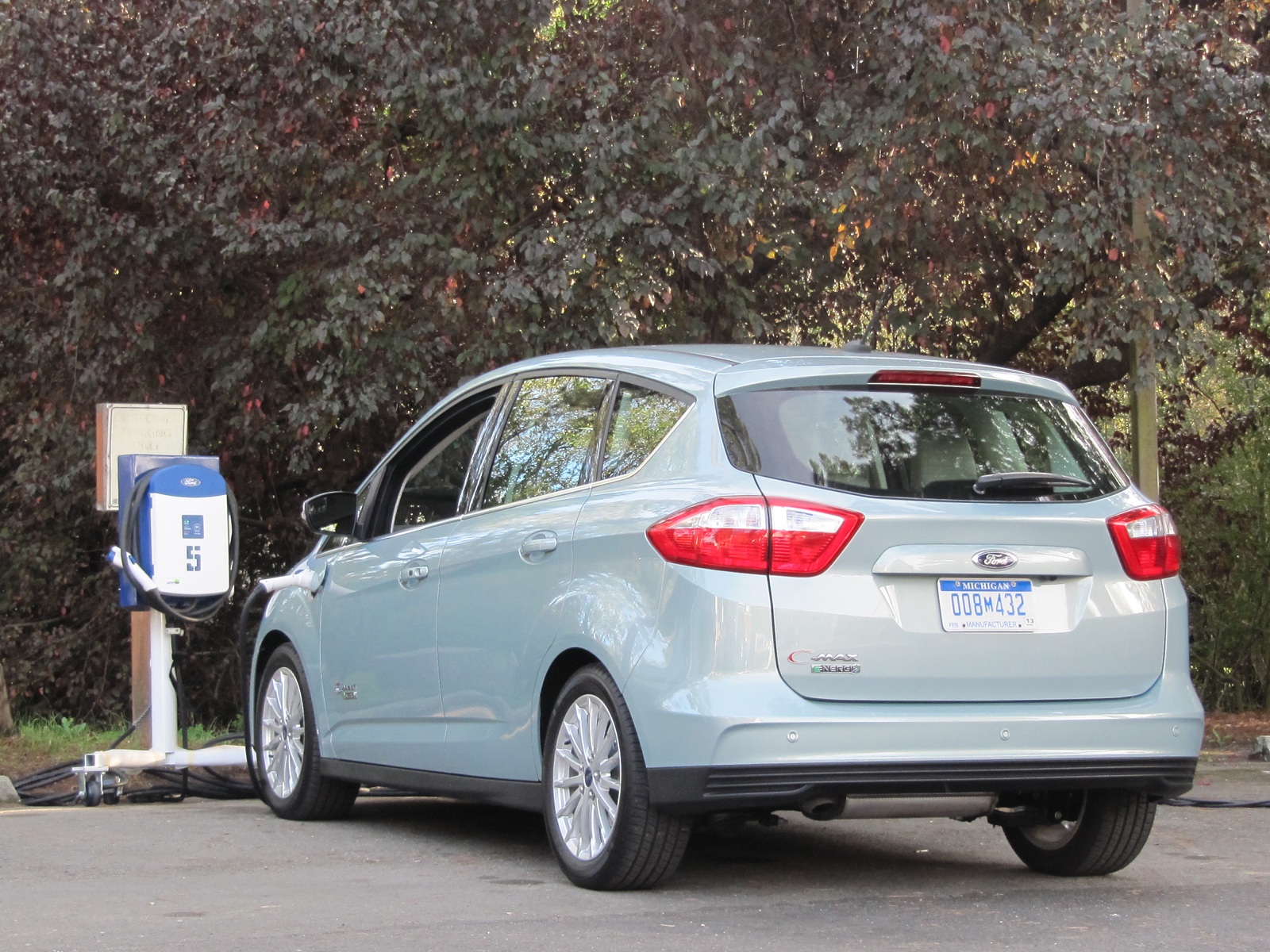 2013 Ford C-Max Energi Plug-In Hybrid: First Drive