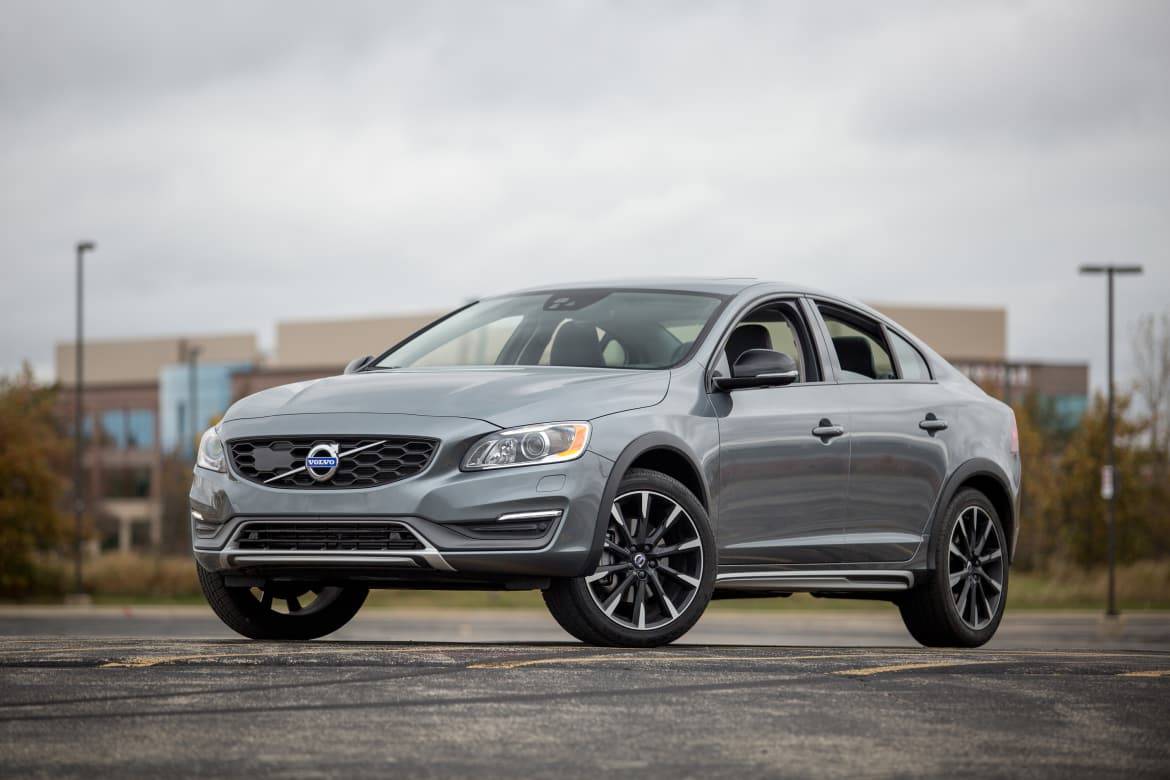 What is the Volvo S60 Cross Country? | Cars.com