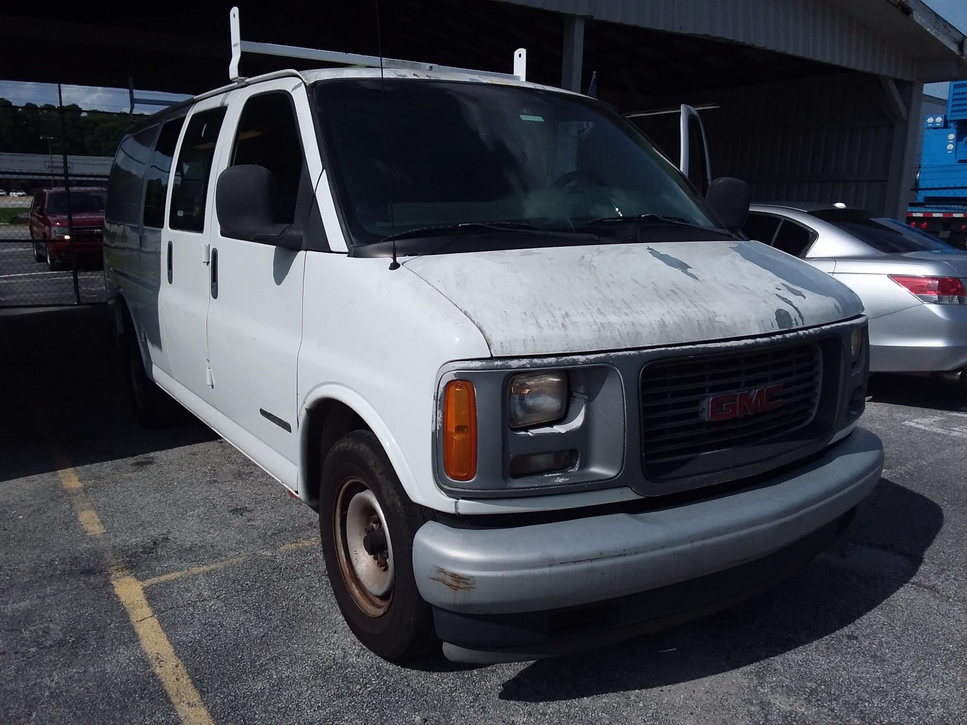 Buy 2001 Gmc Savana Cargo Van 2500 135" Wb - for sale In Loganville, Ga |  Atlanta East Auto Auction