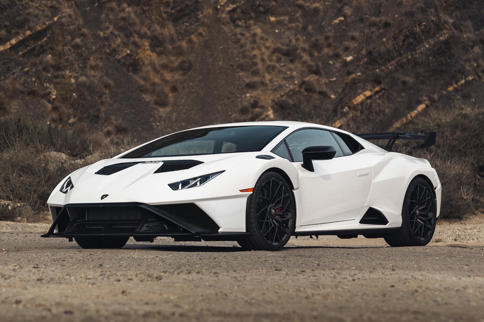 2022 Lamborghini Huracan STO: Review, Trims, Specs, Price, New Interior  Features, Exterior Design, and Specifications | CarBuzz