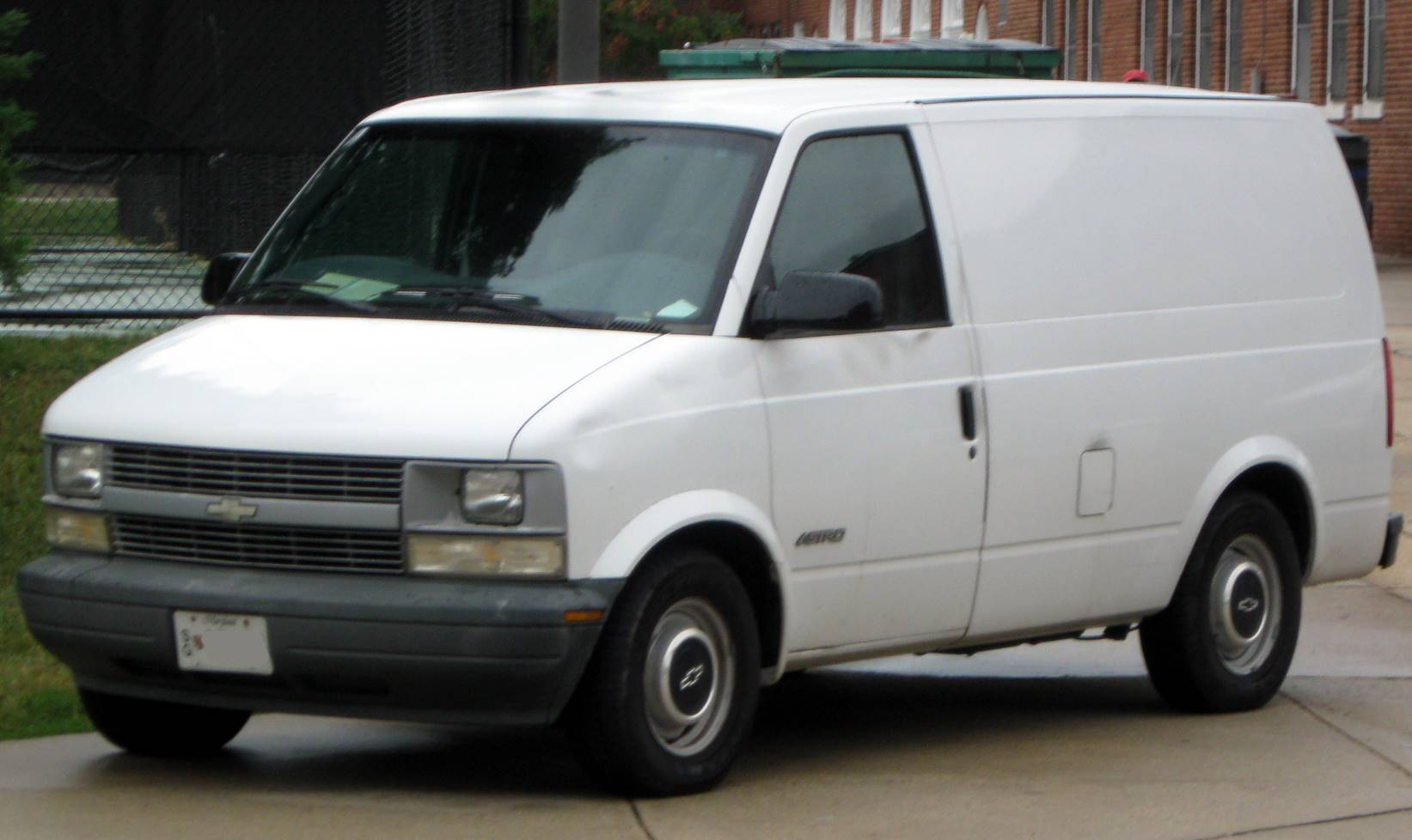 1999 Chevrolet Astro Base - Passenger Minivan 4.3L V6 AWD auto