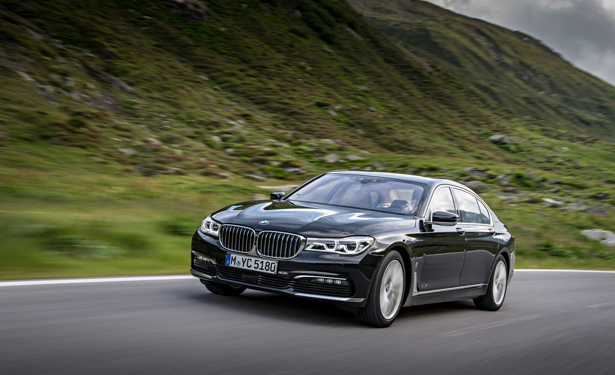 First Drive: 2017 BMW 740e xDrive Plug-In Hybrid