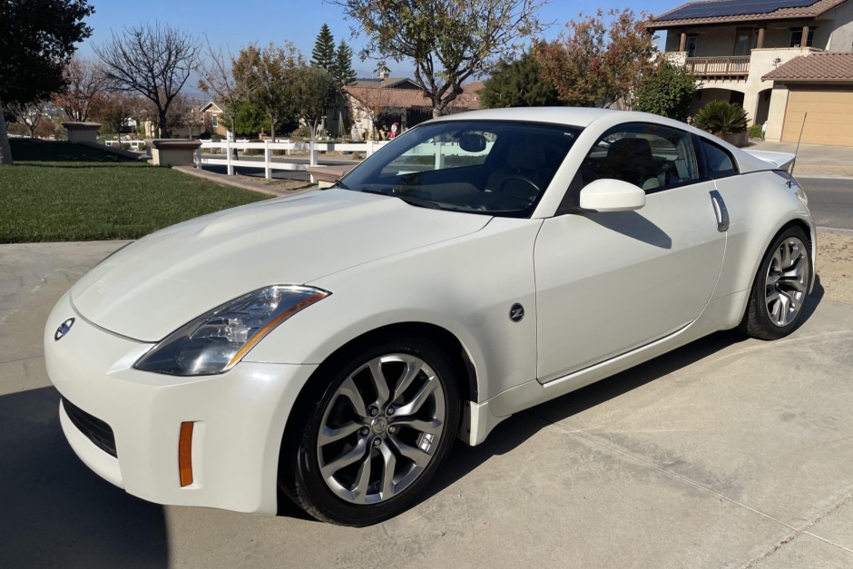 No Reserve: 2004 Nissan 350Z Touring Coupe 6-Speed for sale on BaT Auctions  - sold for $20,000 on February 19, 2023 (Lot #98,882) | Bring a Trailer