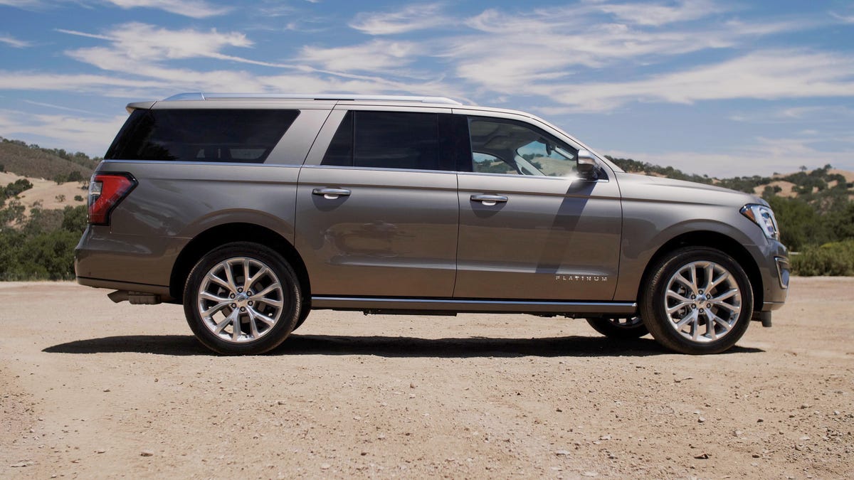 2018 Ford Expedition Max Platinum: Large and luxurious - Video - CNET