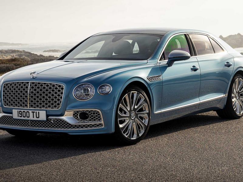 2022 Bentley Flying Spur Mulliner First Look: Mollifying the Rich