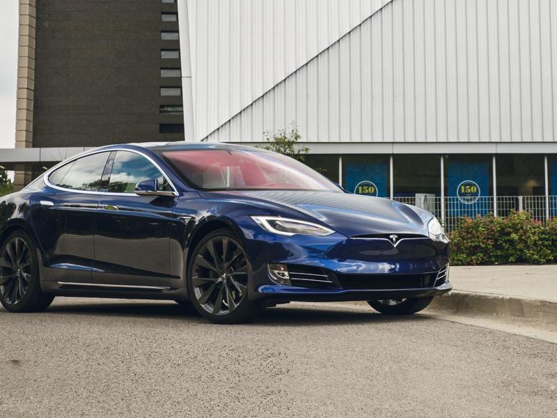 2019 Tesla Model S Review, Pricing, and Specs