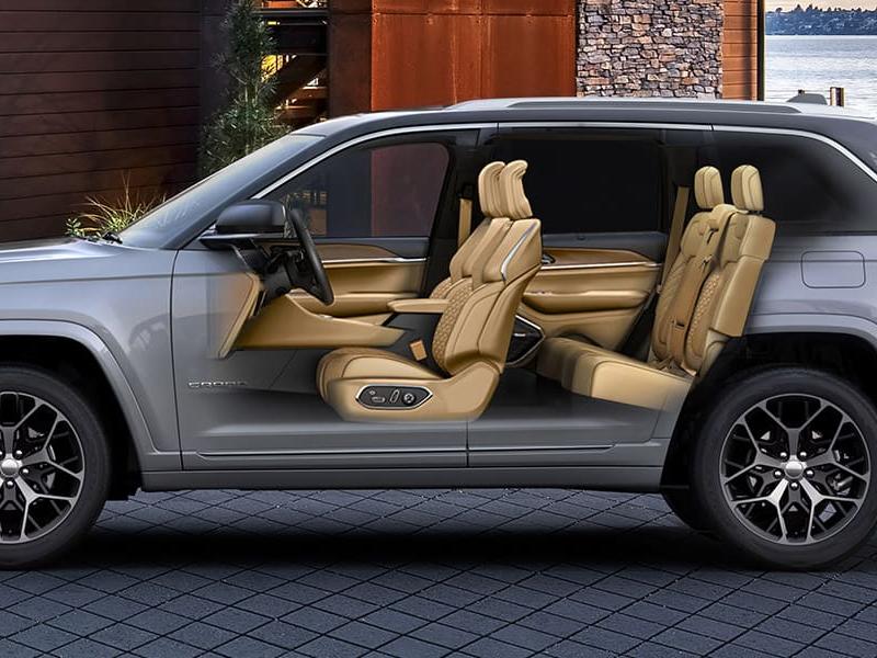 2023 Jeep® Grand Cherokee Interior - Premium Seating