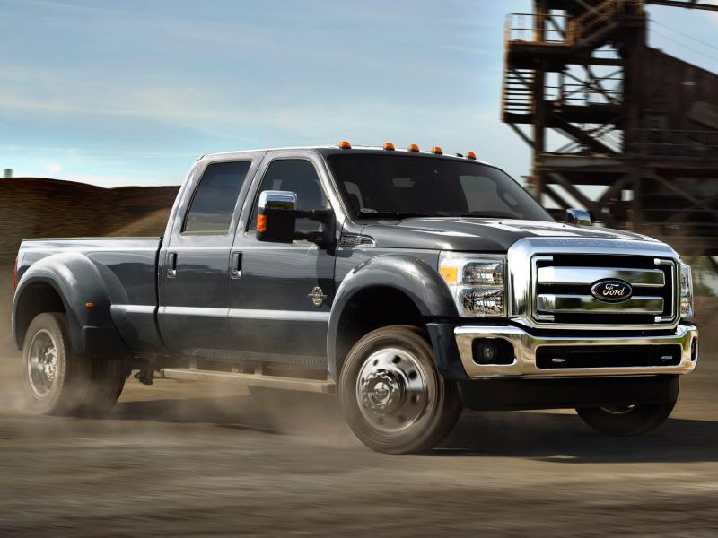 2015-ford-f-450-super-duty-front-view-in-motion - AB&T Diesel Repair