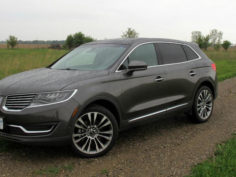 Lincoln Lavishes Luxury on the MKX