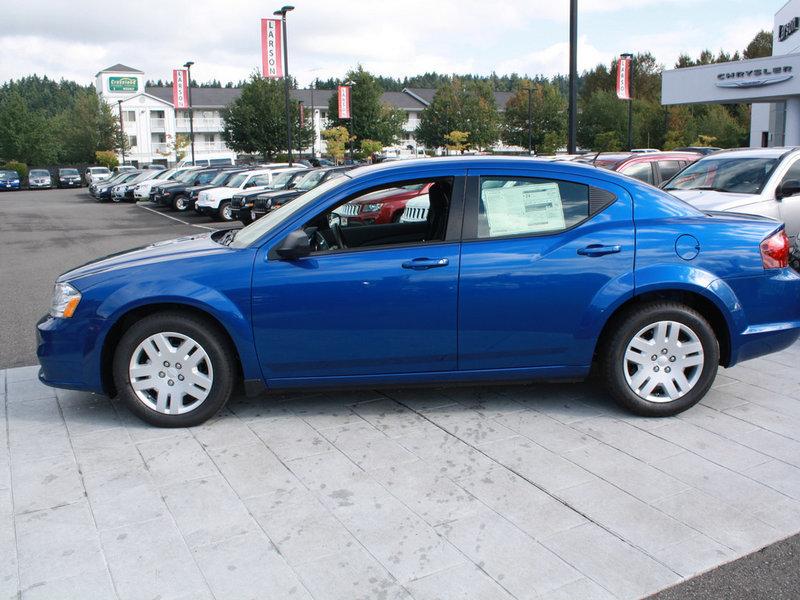 What Are the Trims of 2014 Dodge Avenger near Seattle - Larson Dodge