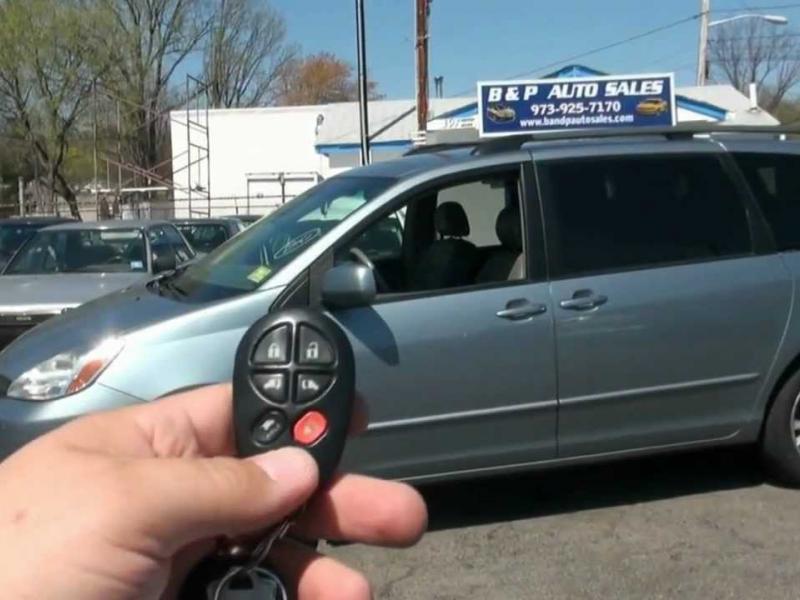 2005 Toyota Sienna 3.3 XLE Limited - YouTube